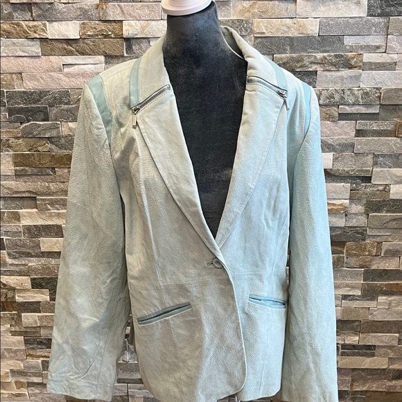 Bradley Jackets & Blazers - Bradley Women's Light Blue Jacket